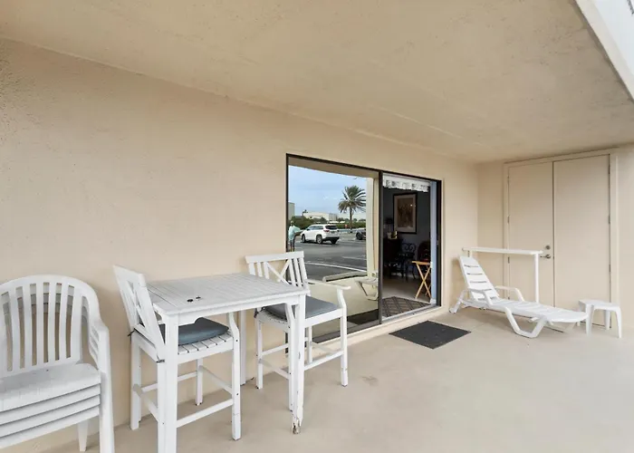 Fifty Gulfside